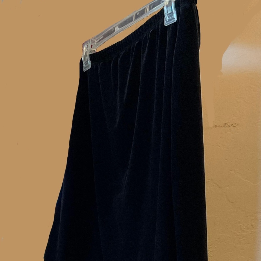 Black Velvet Skirt M